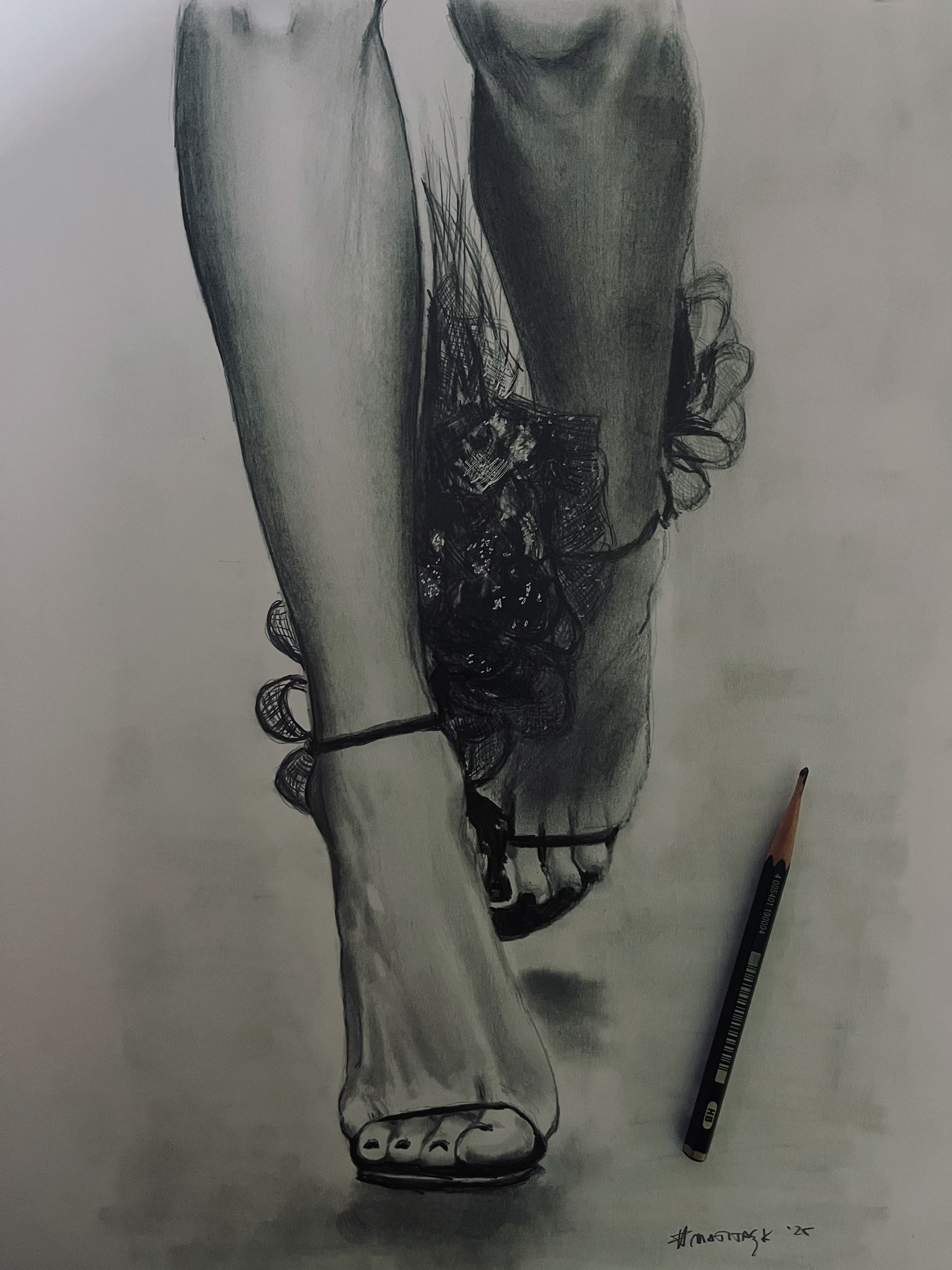 Matitask — Shoes, grafite su carta, 30×40 cm, 2025